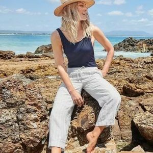 Athleta Bali Linen Crop - White w grey stripes